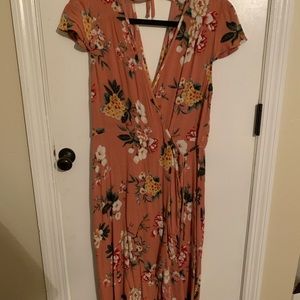 Worn once short sleeve Maxi dress Women’s size 12
